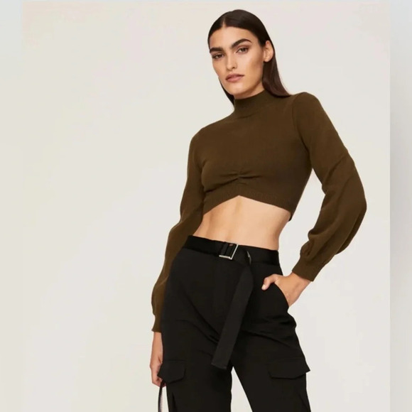 Sachin & Babi Mara Knit Long Sleeve Cropped Shirt. Size Large. - Picture 2 of 8